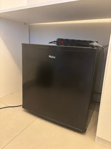 Frigobar Philco Preto