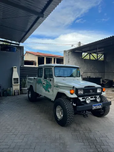 Toyota Band.Jipe Cap.de Aço Chas. Curto Diesel 1994