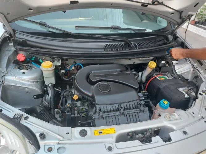 Fiat Palio Attractive 1.0 EVO Fire Flex 8V 5P 2015