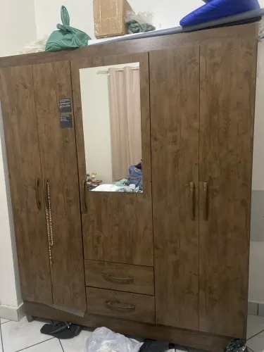 Guarda roupa 5 portas com espelho