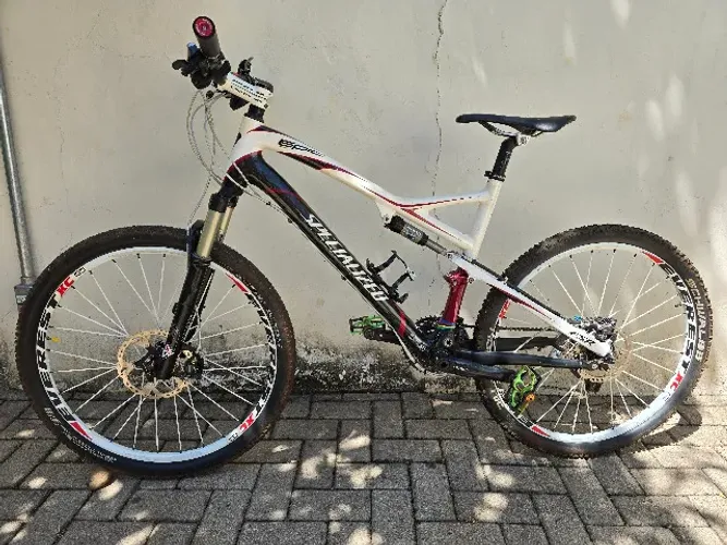 Bicicleta Specialized Epic Expert Aro 26 Carbono