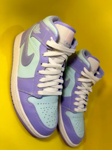 Air Jordan Mid Purple Aqua