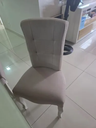 Vendo 6 cadeiras estofadas para sala de jantar