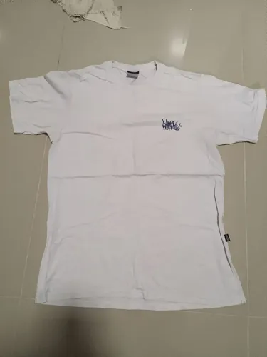 Vendo camisa original da chronic 