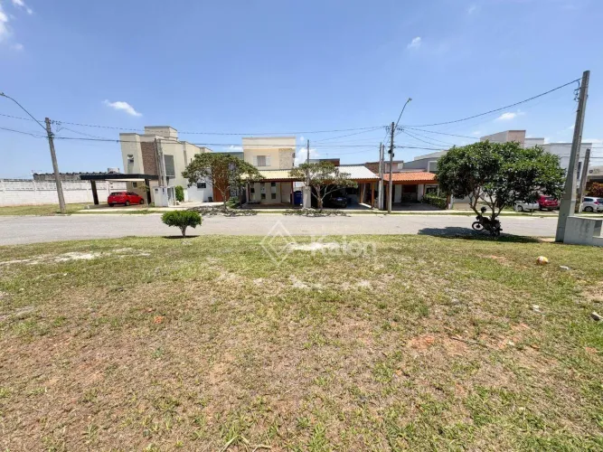 Terreno à venda no Condomínio Portal dos Sabiás em Itu/SP
