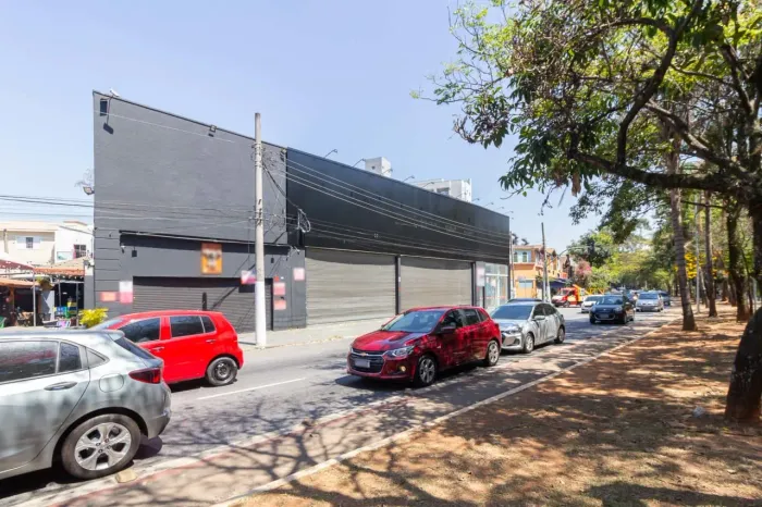 Galpão na Avenida Engenheiro Caetano Álvares, 5580 800 m²