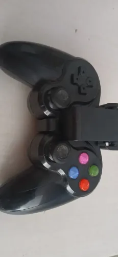 Controle de Videogame Bluetooth com suporte para colocar o celular