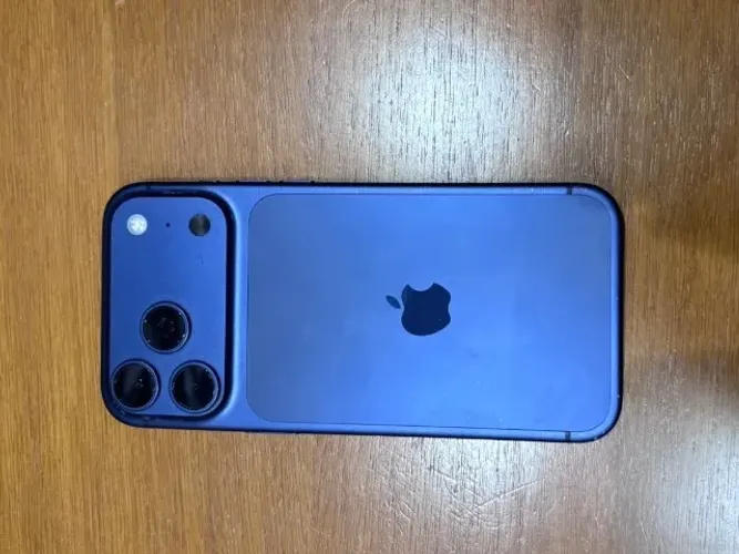 iPhone 17 Pro Max - 256gb - Azul Celeste
