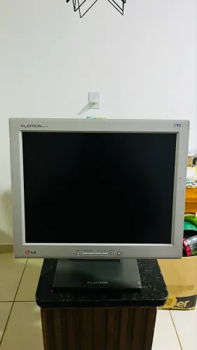 Monitor LG Flatron 15?