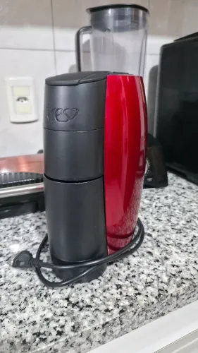 Cafeteira Expresso e Multibebidas 3 Corações TRES Vermelha 127V