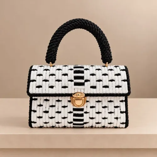 Bolsa de crochê com tela