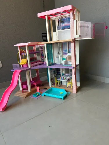 Mega casa da Barbie