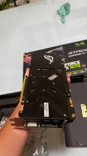 Placa de vídeo gtx 1070 rog strix