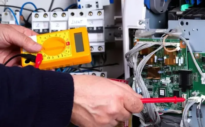 Terceirização de produção de produtos eletrônicos