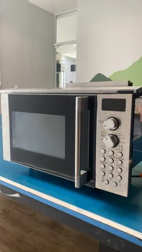 Vendo microondas de Embutir marca Franke 26l