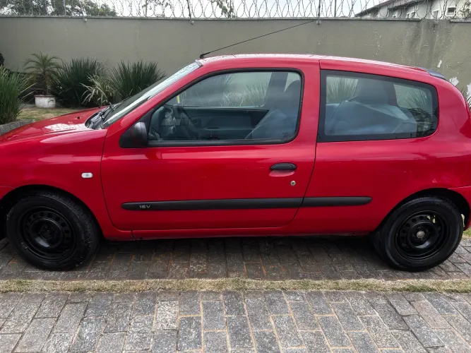 Renault Clio Campus Hi-flex 1.0 16V 3P 2010
