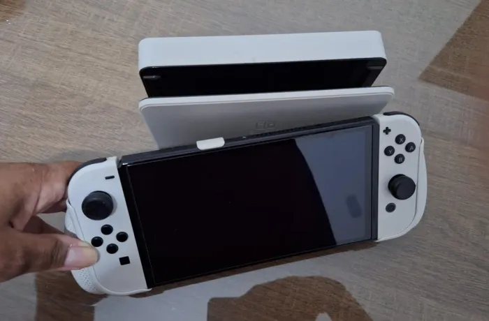 Nintendo Switch OLED branco 64gb BLOQUEADO + case + grip + cartão micro sd 256gb