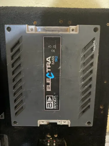 Amplificador banda 5k2