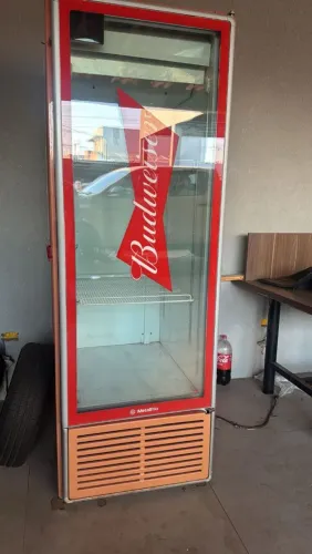 Cervejeira Metalfrio Budweiser