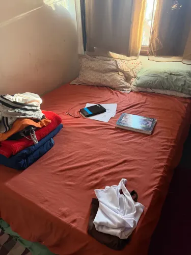 Cama casal usada boa