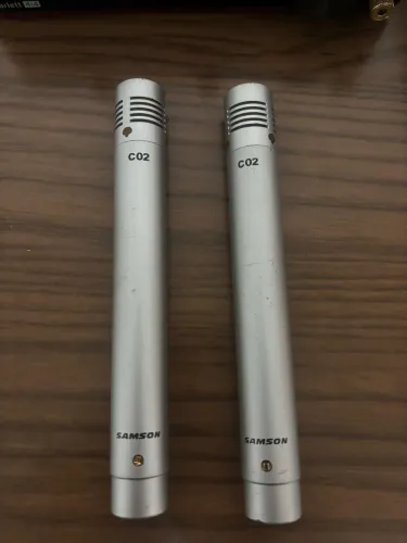Par de Microfones  C02 Samson 