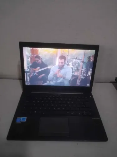 Notebook Asuspro Core i5 - 6GB De Memória - HD de 500GB - Bluetooth - Windows 10.