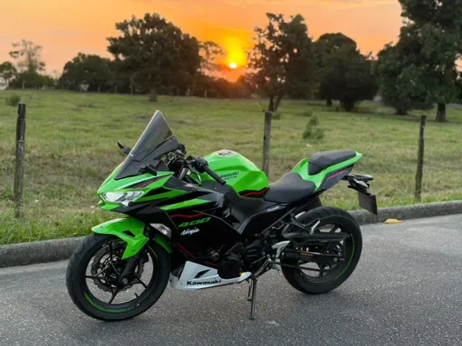 Kawasaki Ninja 400 Krt - Usada em estado de zero km