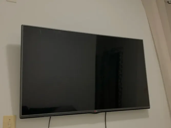VENDO LG 47LB5600 - (para concerto e revenda ou retirada de peças)