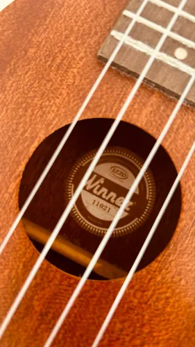 Vende-se ukulele winner