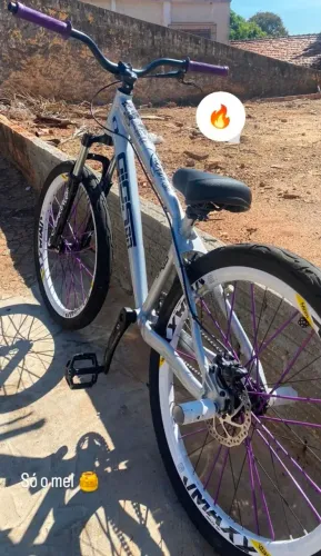 Gios 4trix 2024 (Preço negociável, troco por iphone 13)