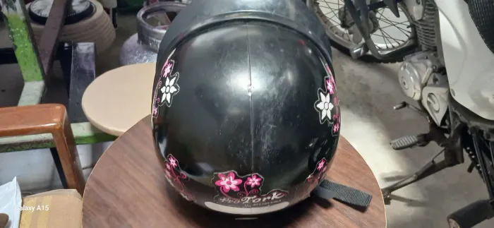Capacete feminino 