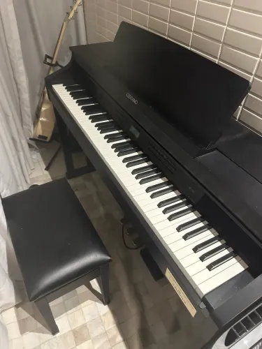 Piano Digital Casio Celviano - Desenvolvido em colaboração com C. Bechstein