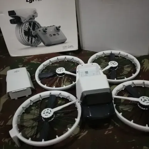 Drone DJI Flip Standard Sem Tela BR, 4K, 60 FPS, Sensor CMOS, Até 50 min de voo
