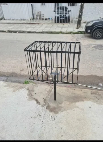 Lixeira para calçada porte grande