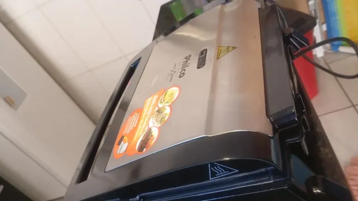 Grill Philco Destac Antiaderente Preto 110V