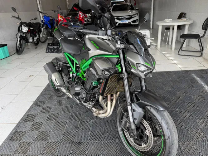 Z900