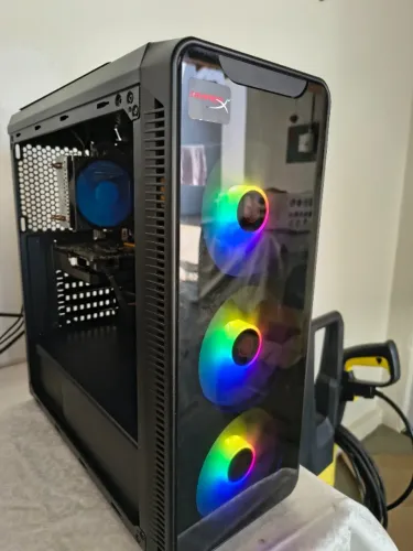 PC Gamer Ryzen 5 2600X - 8Gb de RAM - SSD de 256 - A320M - GTX 650 TI