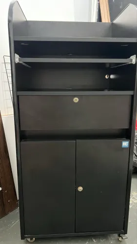 Balcão caixa para estabelecimento 