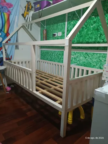 Cama Infantil Casinha de madeira Montessoriana Solteiro