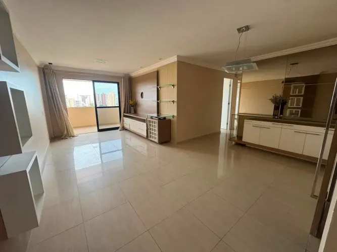 Imóvel para venda possui 112 metros quadrados com 3 quartos em Centro - Fortaleza - CE