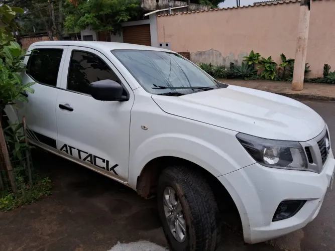 Nissan Frontier S CD 4X4 2.3 TB Diesel Mec. 2021