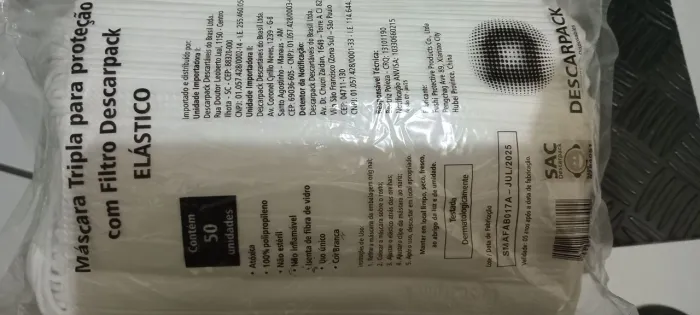 Máscara de descartaveis.