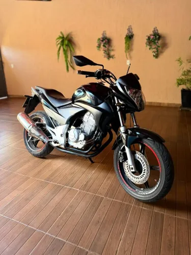 CB 300R