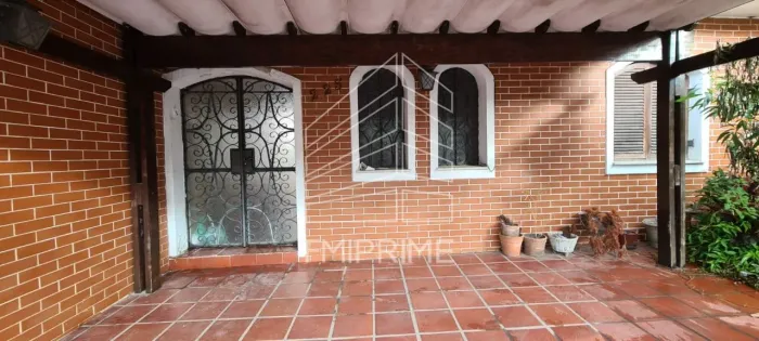 VILA ROMANA - CASA TERREA + EDICULA - 2 VAGAS