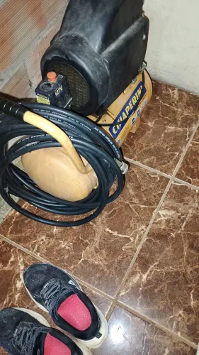 Compressor de ar elétrico portátil Chiaperini MC 