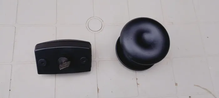 Fechadura de porta blindex usada