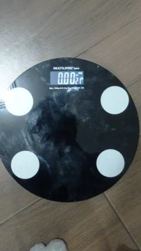 Vendo balança corporal preta com vidro temperado pesa até 180kg