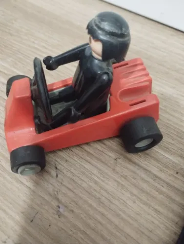 PLAYMOBIL TROL , KART COM PILOTO , MEDINDO 9 CM