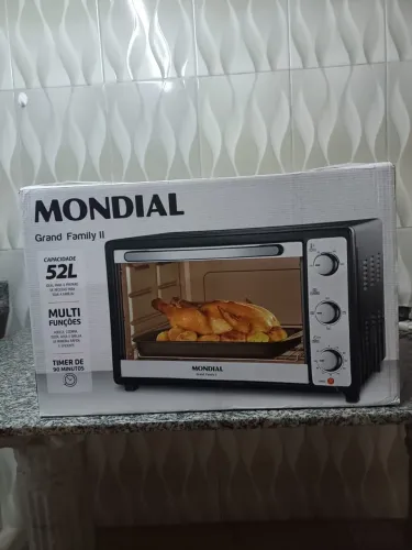 Vende -se Forno Elétrico Mondial com Timer - 52L Preto e Prata Grand Family II FR-52.