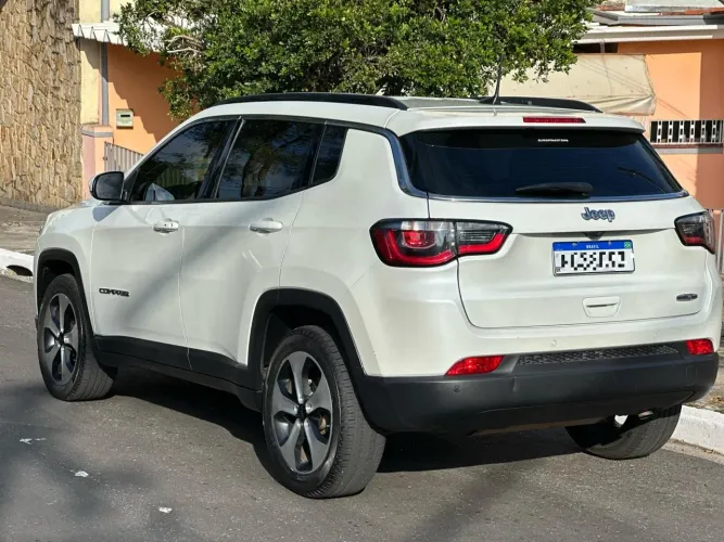 Jeep Compass Longitude 2.0 4X2 Flex 16V Aut. 2017